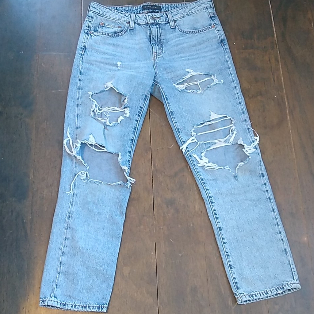 Aeropostale Boyfriend jeans with rips